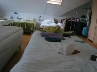 Camsoda Best live sex cam show of voyeurcam-julmodels-bed-2