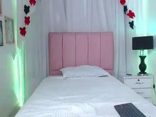 Camsoda Live Sex Cam of ivyy-crystal