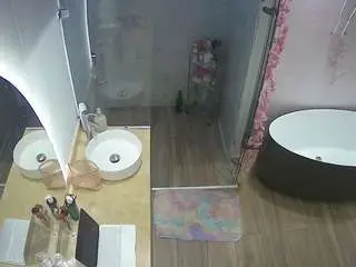 Camsoda Free Porn Cam of voyeurcam-casa-salsa-bathroom-6