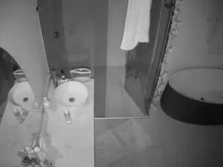 Camsoda Free Live Porn of voyeurcam-casa-salsa-bathroom-6