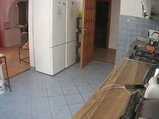 Camsoda Adult Webcam of voyeurcam-julmodels-kitchen