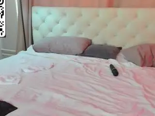Camsoda Watch Live Sex Cams of valerie-woods