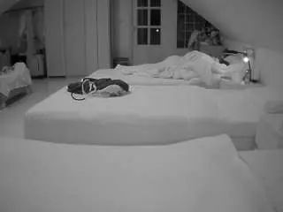 Camsoda Adult Video Chat of voyeurcam-julmodels-bed-3