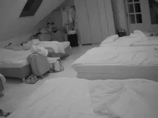 Camsoda Adult Webcam of voyeurcam-julmodels-bed-3