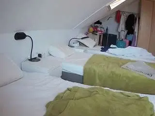 Camsoda Live Porn of voyeurcam-julmodels-bed-4