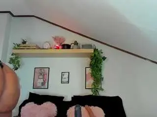 Camsoda Watch Live Sex Cams of shantal
