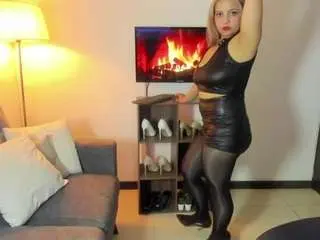 Camsoda Adult Webcam of samantha-hot19