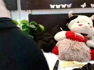 Camsoda Sex Cam of tinny18