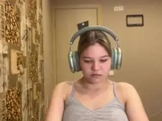Camsoda Private Sex Chat of adrianpatterson