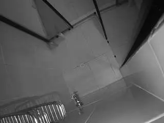 Camsoda Free Porn Cam of voyeurcam-jb-shower-2