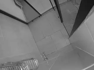 Camsoda Private Sex Chat of voyeurcam-jb-shower-2