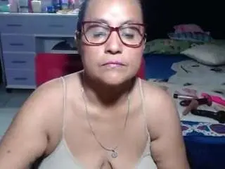 Camsoda Private Sex Chat of samy-mature