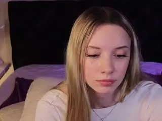 Camsoda Nude Webcam of katt-yy