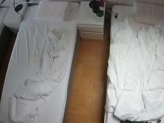 Camsoda Watch Live Sex Cams of voyeurcam-julmodels-bed-5