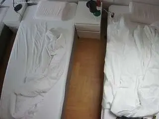 Camsoda Free Porn Cam of voyeurcam-julmodels-bed-5