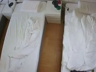 Camsoda Adult Webcam of voyeurcam-julmodels-bed-5