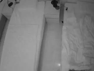 Camsoda Private Sex Chat of voyeurcam-julmodels-bed-5