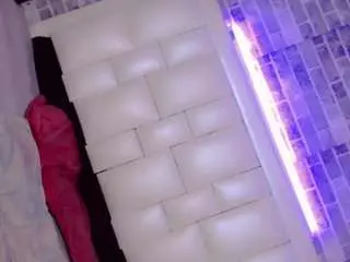 Camsoda Nude Webcam of emmily-sofia