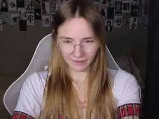 Camsoda Watch Live Sex Cams of littlevildevil