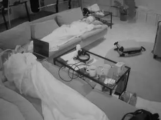 Camsoda Best Webcam of voyeurcam-julmodels-living-3