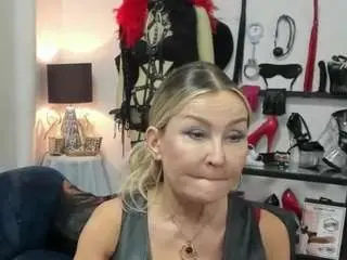 Camsoda Adult Webcams of luxcrystal