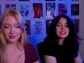 Camsoda Sex Chat of playful-sophie