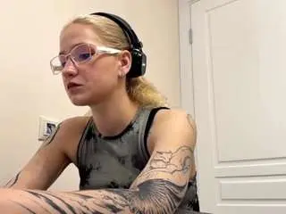 Camsoda Adult Video Chat of emabraatz