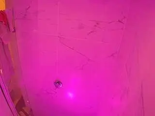 Camsoda Nude Webcam of voyeurcam-casa-salsa-bathroom-11