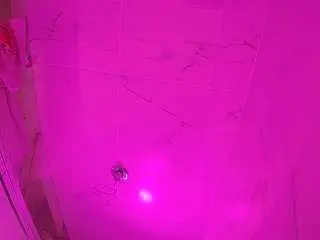 Camsoda Sex Chat of voyeurcam-casa-salsa-bathroom-11