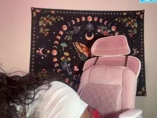 Camsoda Free Live Porn of xzoexx