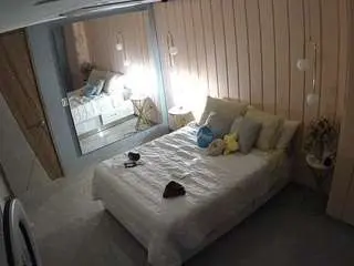 Camsoda Sex Chat of voyeurcam-casa-salsa-bedroom-2