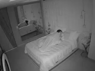 Camsoda Live Sex of voyeurcam-casa-salsa-bedroom-2