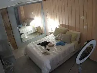 Camsoda Free Porn Cam of voyeurcam-casa-salsa-bedroom-2