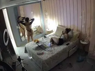 Camsoda Nude Webcam of voyeurcam-casa-salsa-bedroom-2
