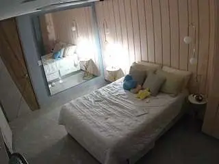 Camsoda Live Sex of voyeurcam-casa-salsa-bedroom-2