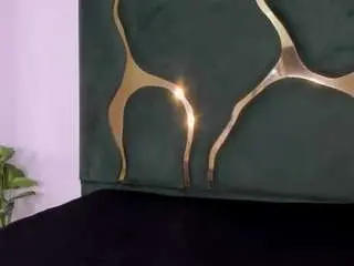 Camsoda Nude Webcam of milapetiteasm