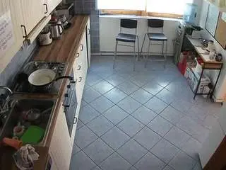 Camsoda Live Sex Cam of voyeurcam-julmodels-kitchen-2