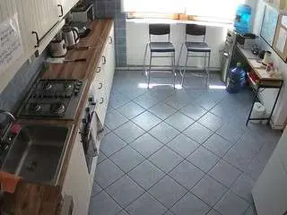 Camsoda Free Porn Cam of voyeurcam-julmodels-kitchen-2