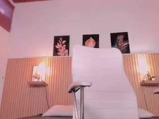 Camsoda Nude Webcam of cloe-adams