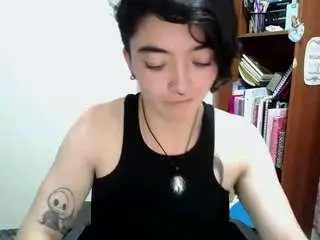 Camsoda Free Porn Cam of cameliasaenz