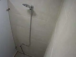 Camsoda Private Sex Chat of voyeurcam-jb-shower-1