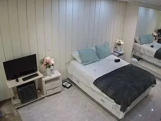 Camsoda Live Sex Cam of voyeurcam-casa-salsa-bedroom-5