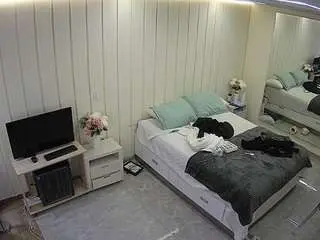 Camsoda Private Sex Chat of voyeurcam-casa-salsa-bedroom-5