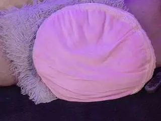 Camsoda Adult Webcam of lara-curly