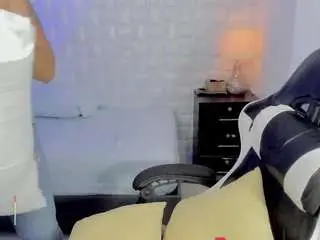 Camsoda Sex Chat of antonella-lovee