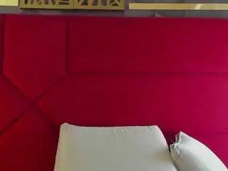 Camsoda Watch Live Sex Cams of hanny-milf