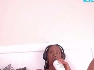 Camsoda Nude Webcam of lusciouslipst
