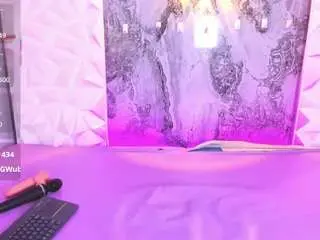 Camsoda Free Porn Cam of playful-violet