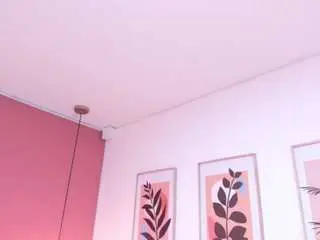 Camsoda Free Porn Cam of zamira-taylor