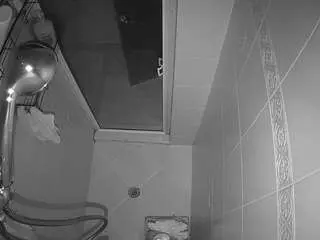Camsoda Live Sex Cam of voyeurcam-baileybase-shower